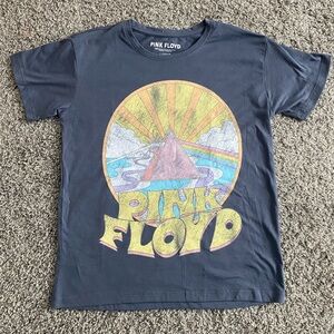 Pink Floyd shirt